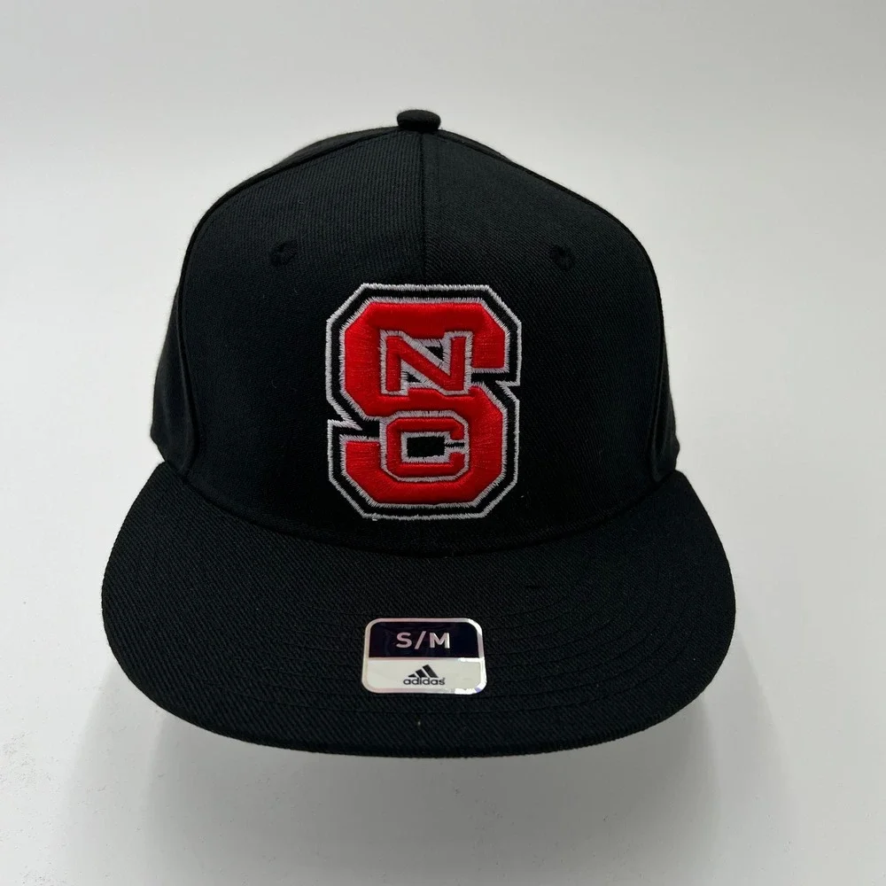 Adidas‎ NC State Wolfpack Snapback Hat Black Red S M Flexfit